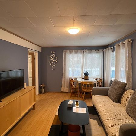 Entire House And Home In Whitehorse Downtown Exterior foto